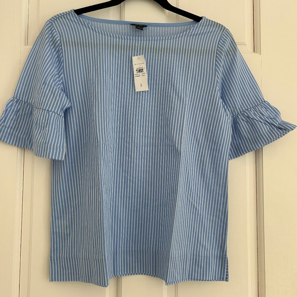 NEW Ann Taylor Blue & White Striped Ruffle Sleeve Blouse – Size S
